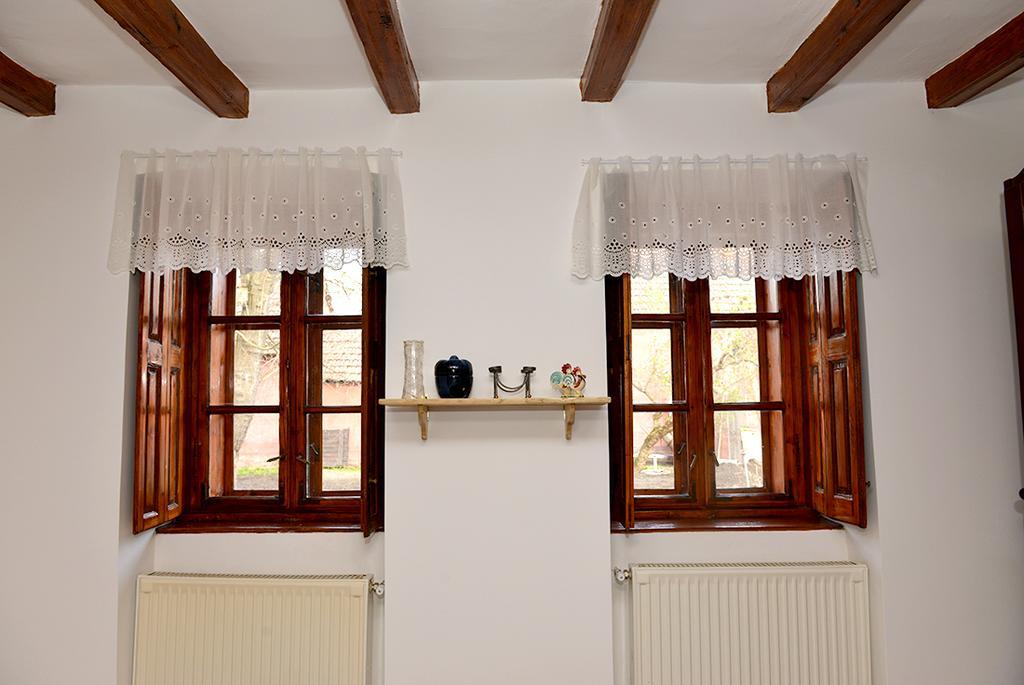 Rigofuetty Vendeghaz Hotel Tiszaalpar Buitenkant foto