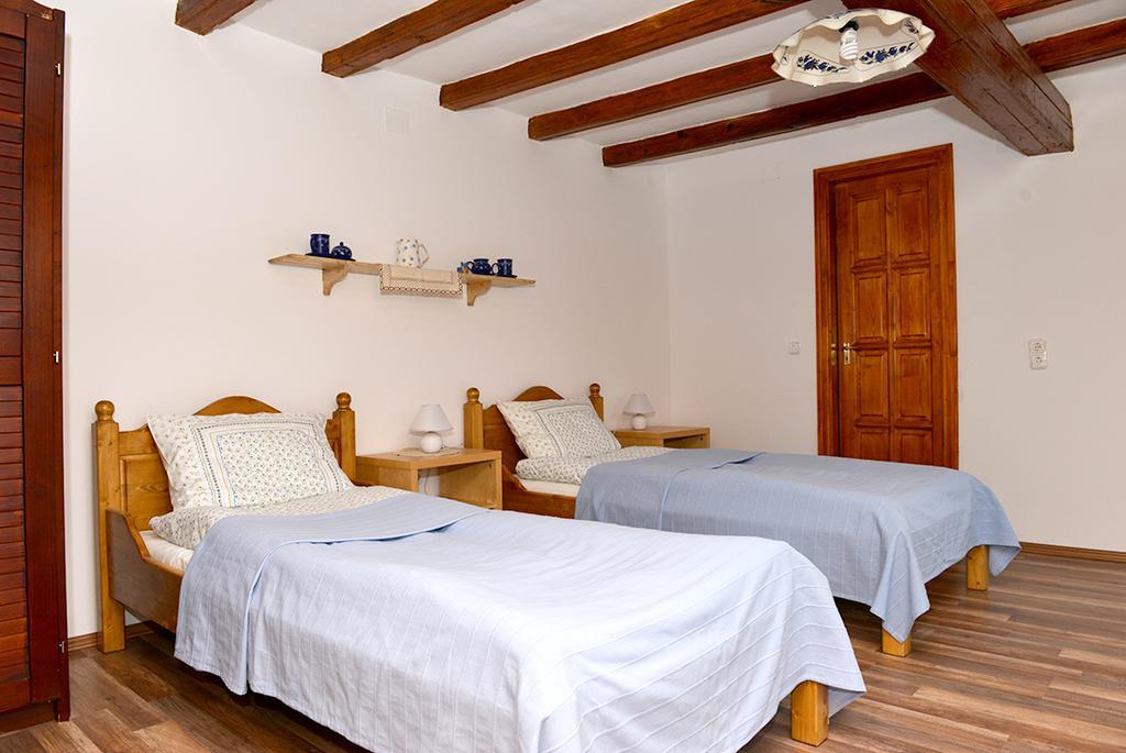 Rigofuetty Vendeghaz Hotel Tiszaalpar Buitenkant foto